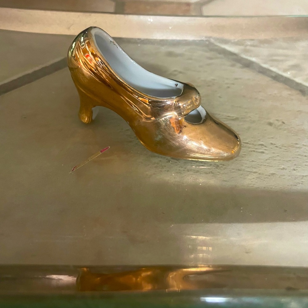 Vintage Japanese Miniature Gold Porcelain Shoe